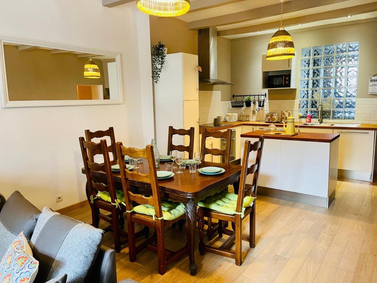 Maison Gabriel - Logement Charmant Au Coeur De La Cite Medievale - T3 75M2 Albertville Eksteriør billede