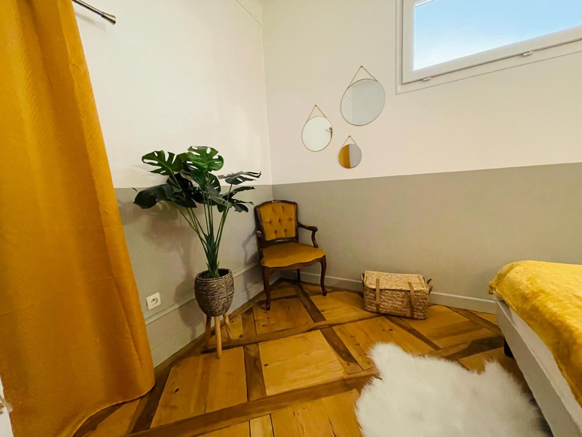 Maison Gabriel - Logement Charmant Au Coeur De La Cite Medievale - T3 75M2 Albertville Eksteriør billede