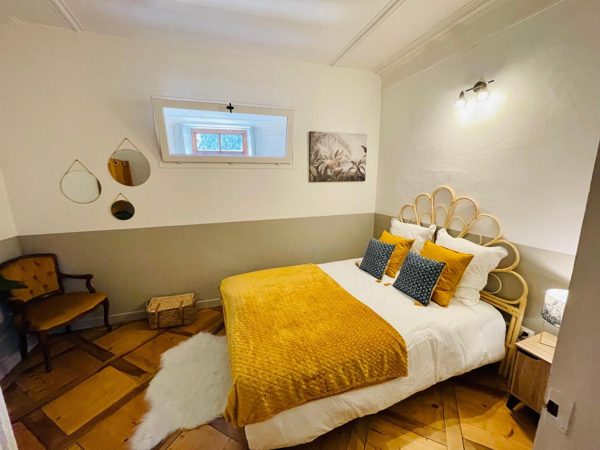 Maison Gabriel - Logement Charmant Au Coeur De La Cite Medievale - T3 75M2 Albertville Eksteriør billede